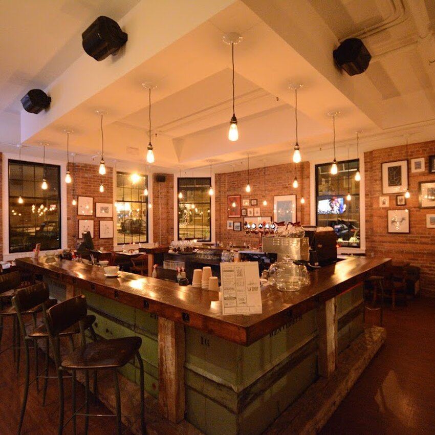 La Shop -  Restaurants Near: J1X2B2