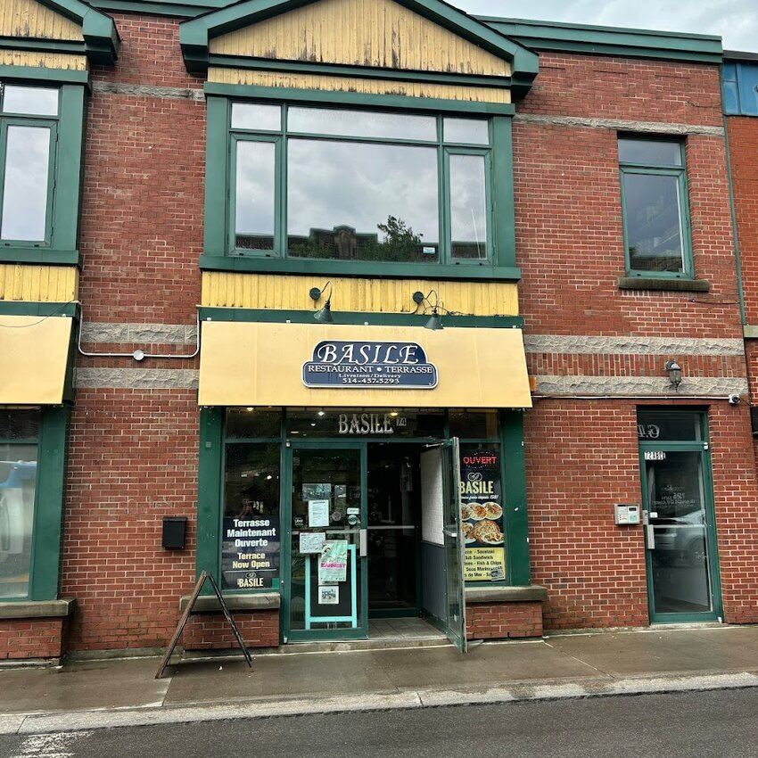 Basile Pizzeria -  Restaurants Near: J7V7X4