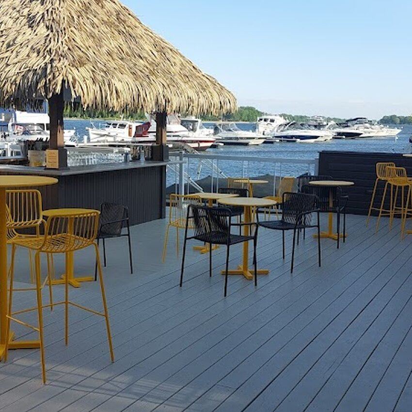 Les Berges de Saint-Jean - Restaurants pr&egrave;s de: J3B6X6