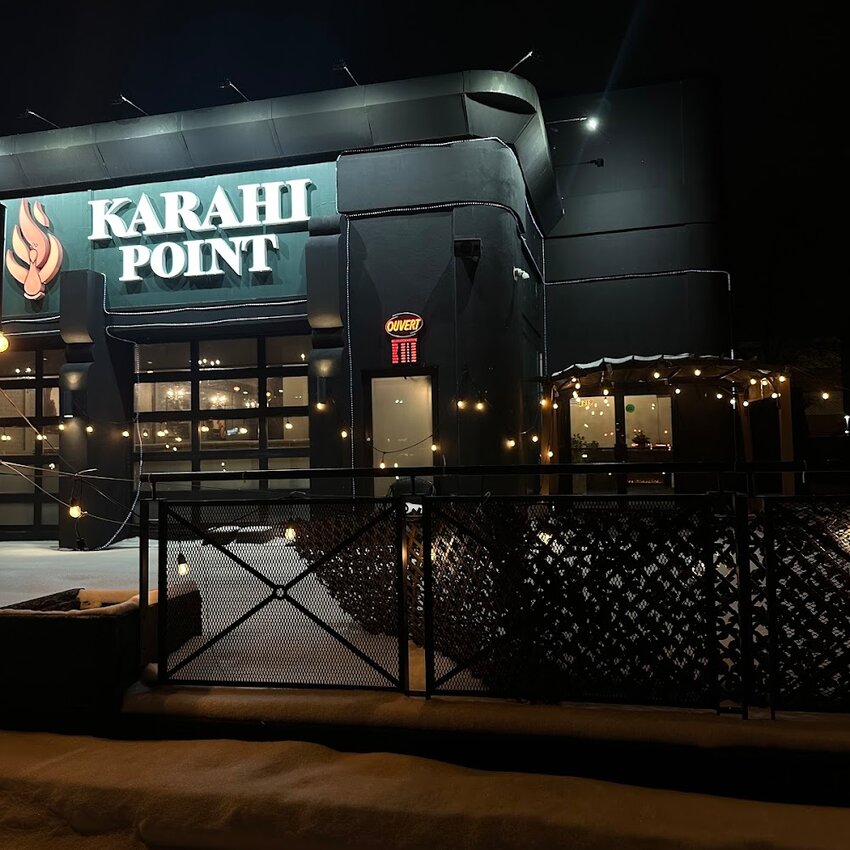 Karahi Point - Restaurants pr&egrave;s de: J4V2J2