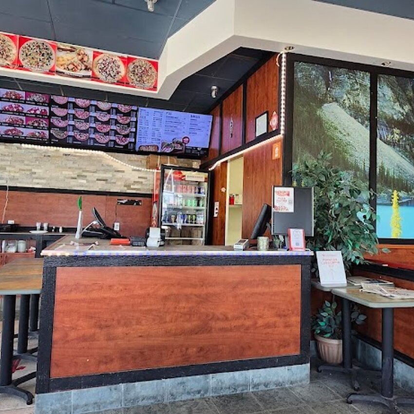 Pizza Avenue Restaurant