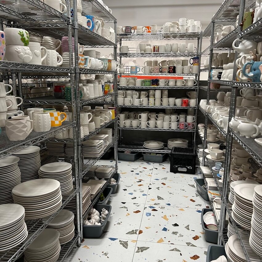 C&eacute;ramic Caf&eacute; -  Restaurants Near: J6A2N9