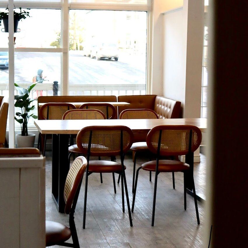 Restaurant Normal -  Restaurants Near: J8C2A5