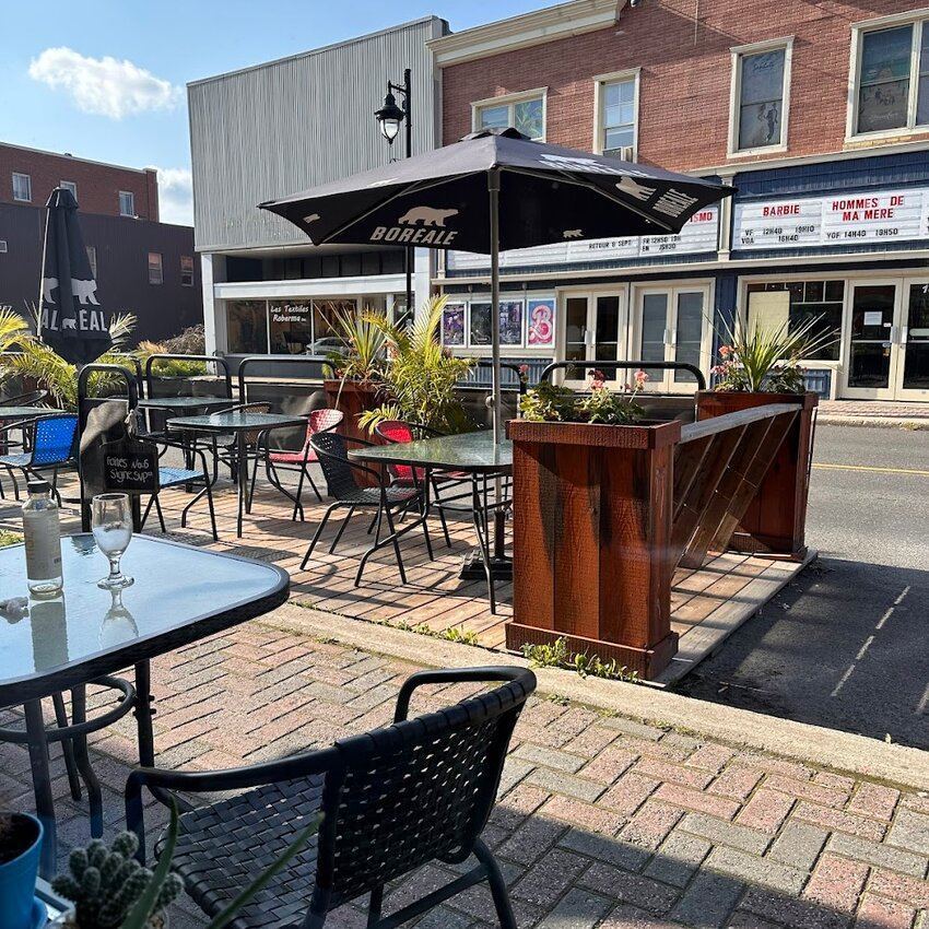 Rendez-vous caf&eacute; Restaurant