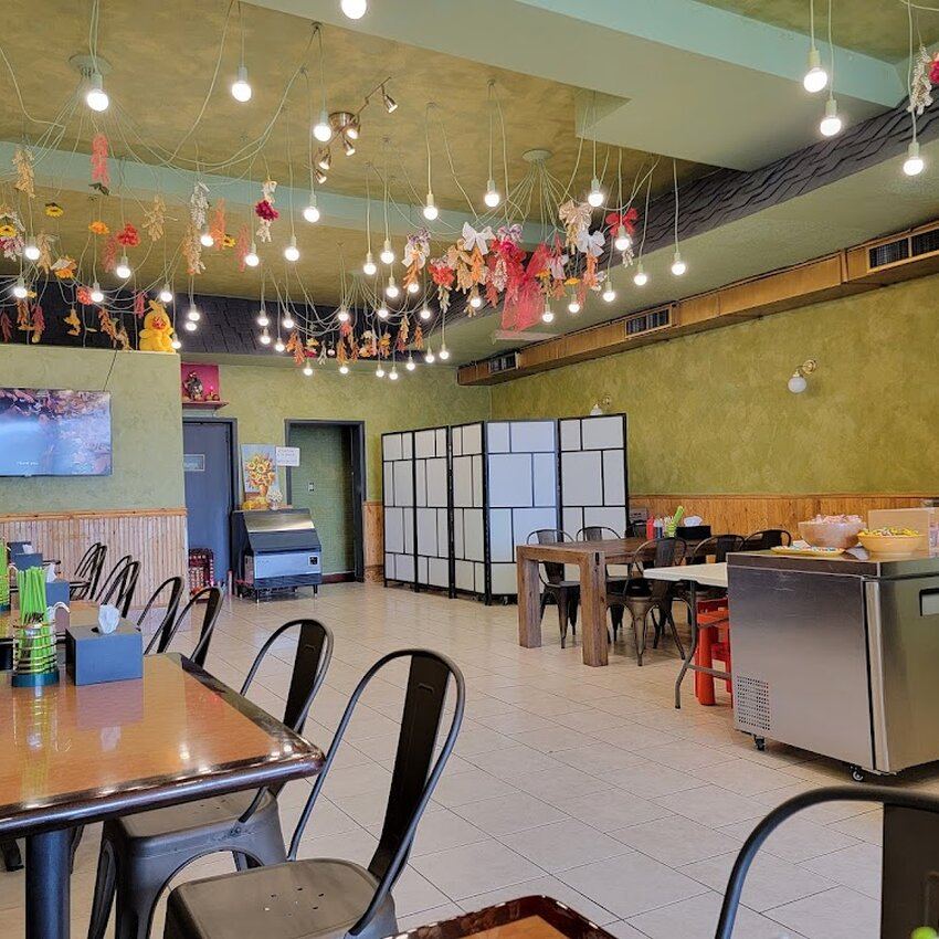 NHASANG - Restaurants pr&egrave;s de: H4L1B6