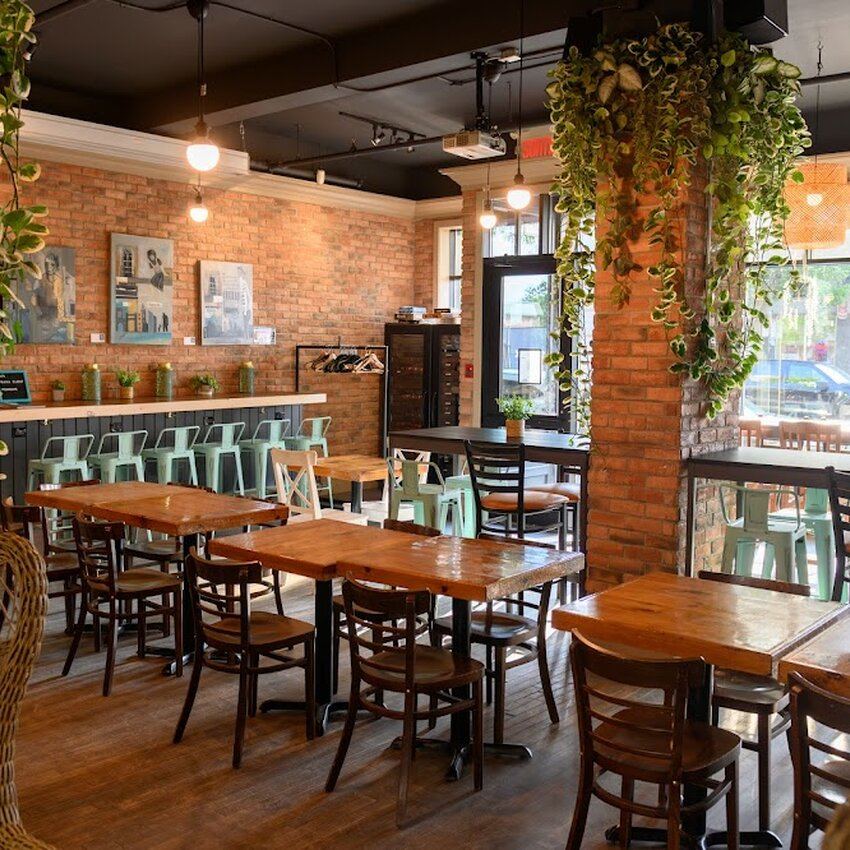 Prana Caf&eacute; -  Restaurants Near: J7Z3B8