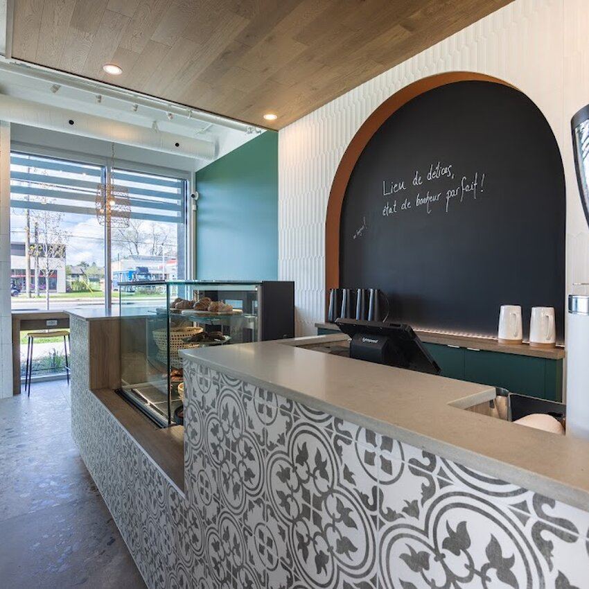 Caf&eacute; Eden Restaurant