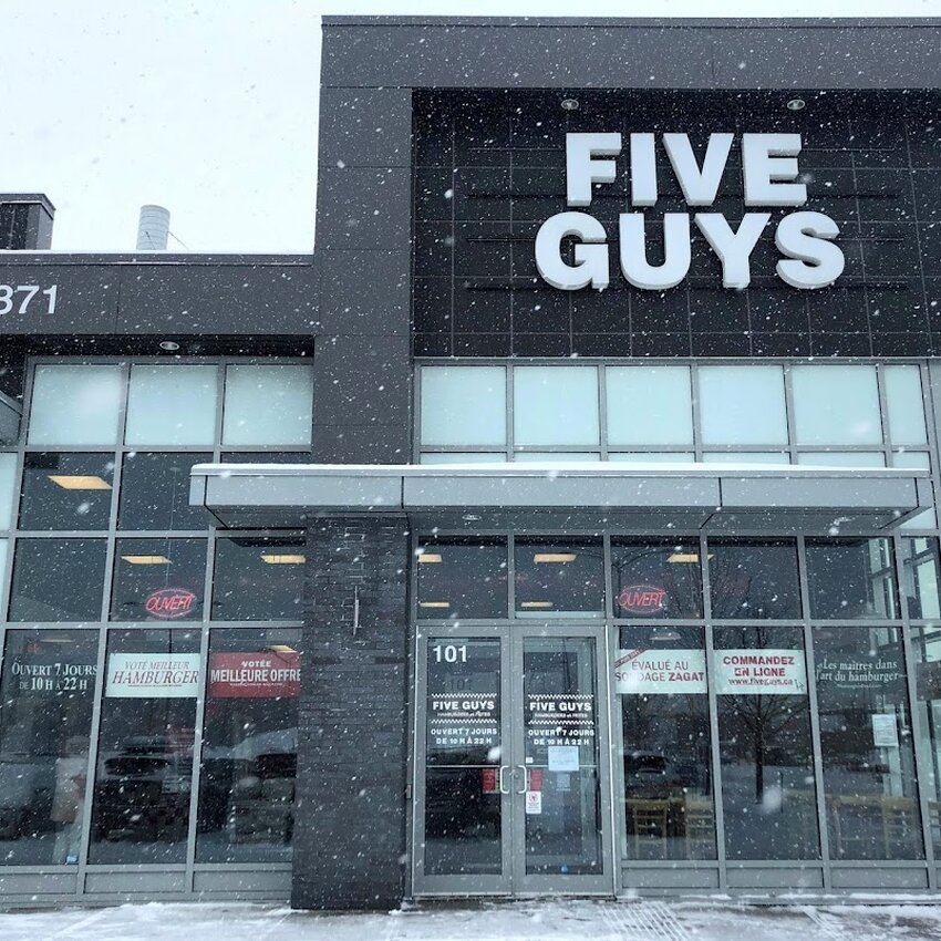 Five Guys Burgers - Restaurants pr&egrave;s de: J7C2N8