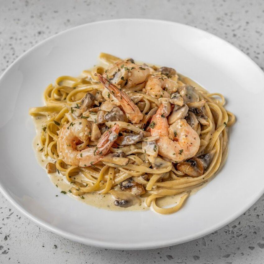 Pizzeria LeMonde -  Restaurants Near: H7G2E5