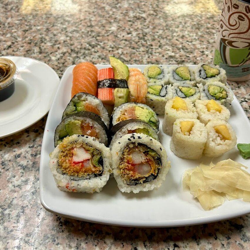 Sushi Star - Restaurants Notre-Dame-de-Gr&acirc;ce (NDG) - Avis, photos et menus