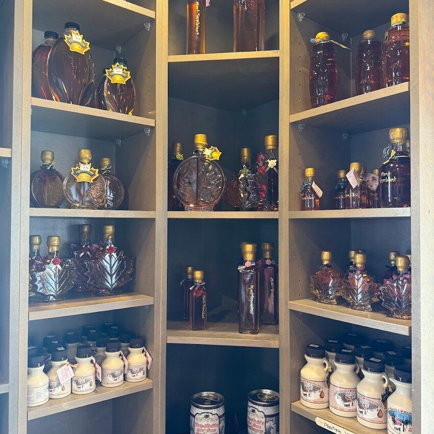 Cabane &agrave; sucre de la Montagne -  Restaurants Near: J8E1E2