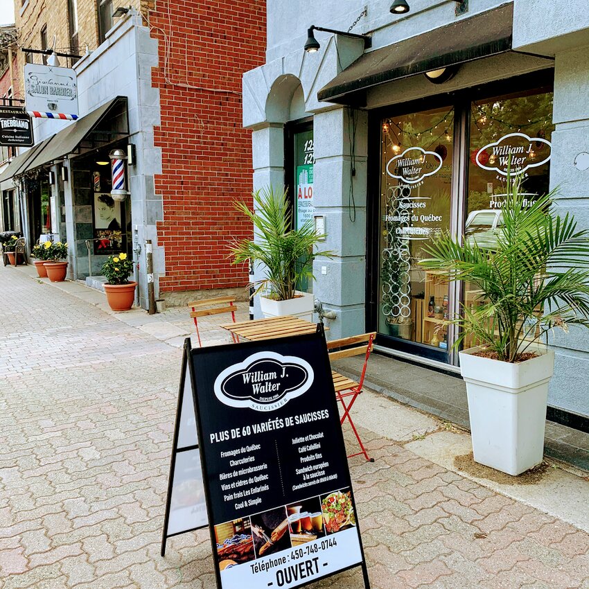 William J Walter -  Restaurants Near: J4K5E9