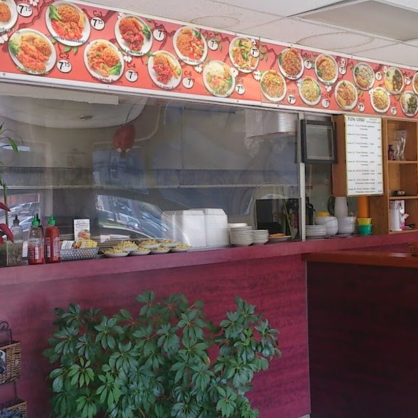 Restaurant Nouilles Orientales -  Restaurants Near: J4K2E3