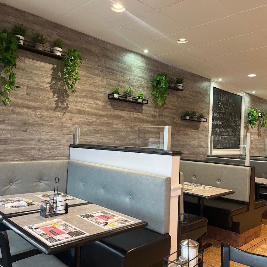 Tout En N'Oeuf - Restaurants pr&egrave;s de: J7K3B4