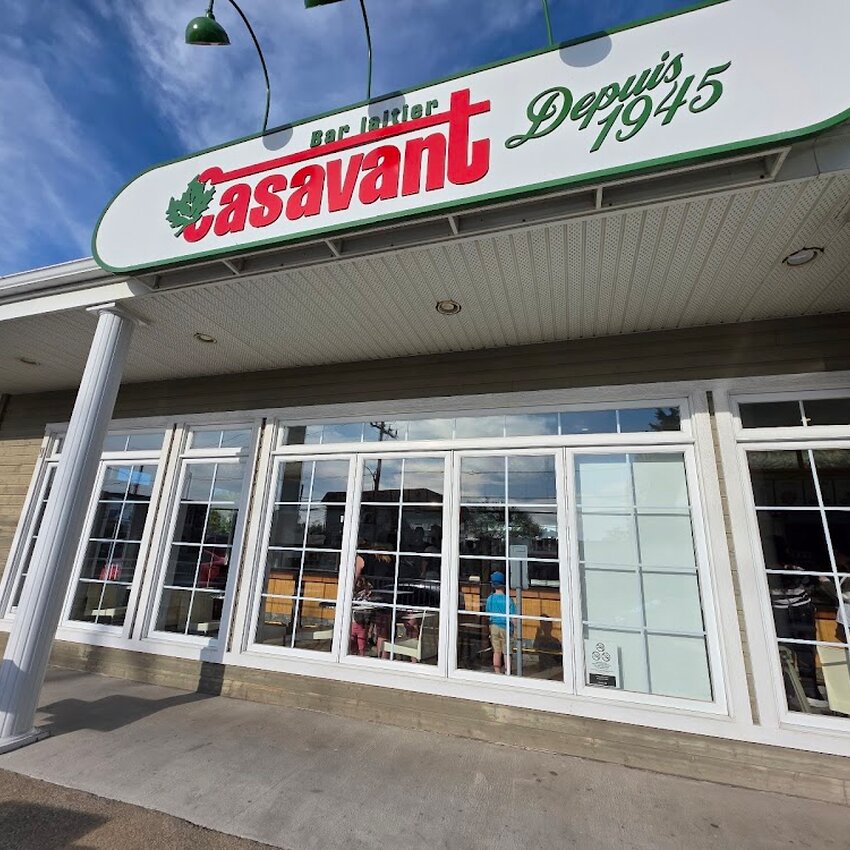 Bar Laitier Casavant - Restaurants pr&egrave;s de: J7Z5C2