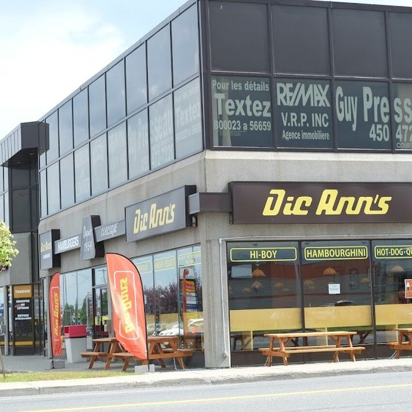 Dic Ann's Hamburgers - Restaurants pr&egrave;s de: J2P2V2