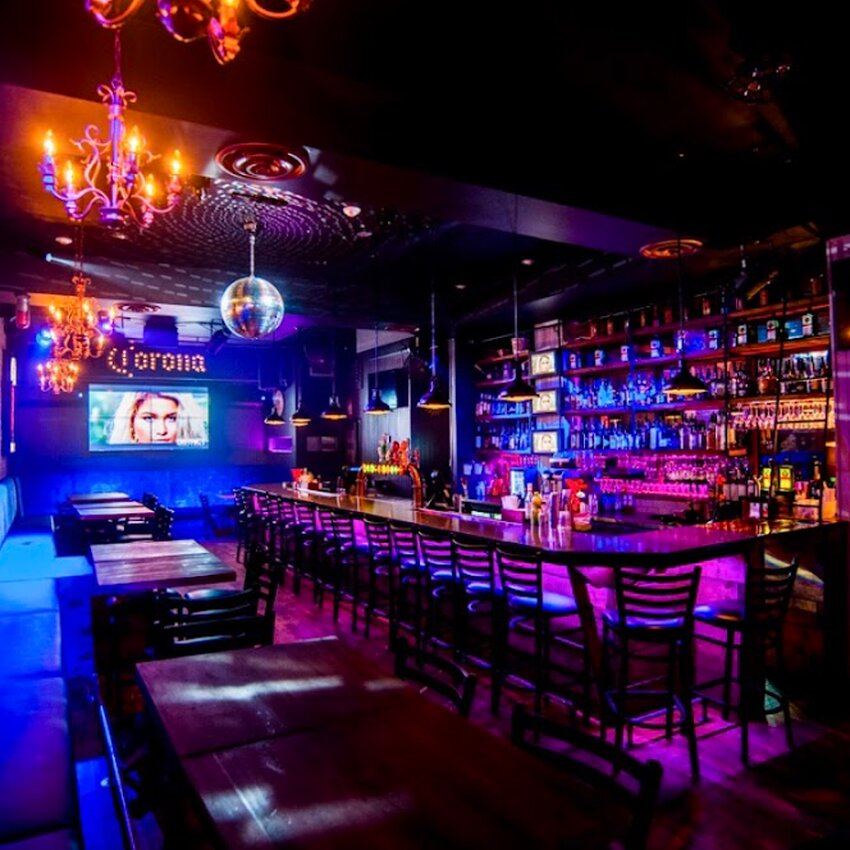 District Video Lounge - Bars Centre-ville