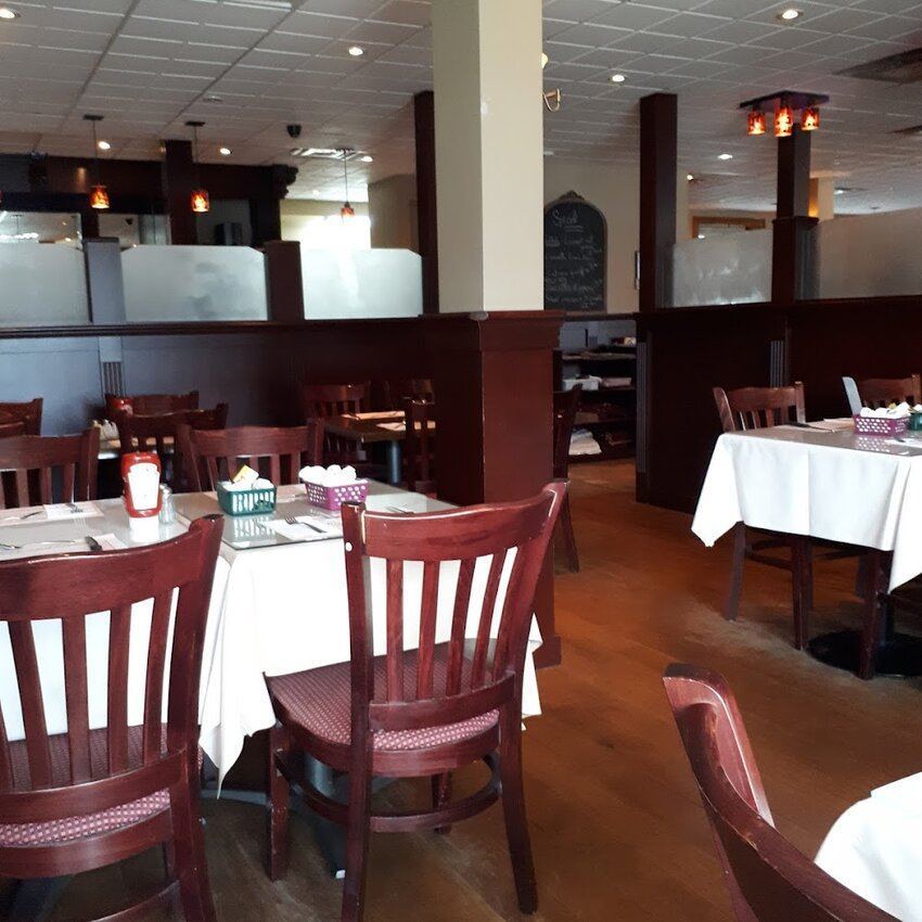 Resto Ch&acirc;teau St-C&eacute;saire Restaurant