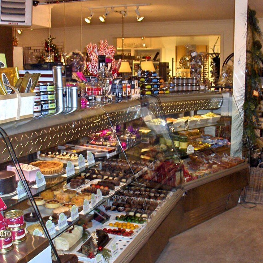 Le St-Amour &Eacute;picerie Urbaine - Restaurants pr&egrave;s de: J8E2Y2