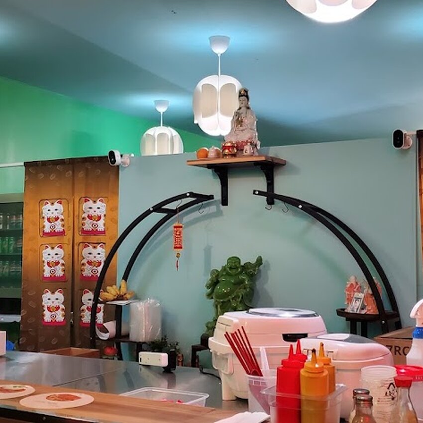 L&ecirc; Bol -  Restaurants Near: J6A2N9