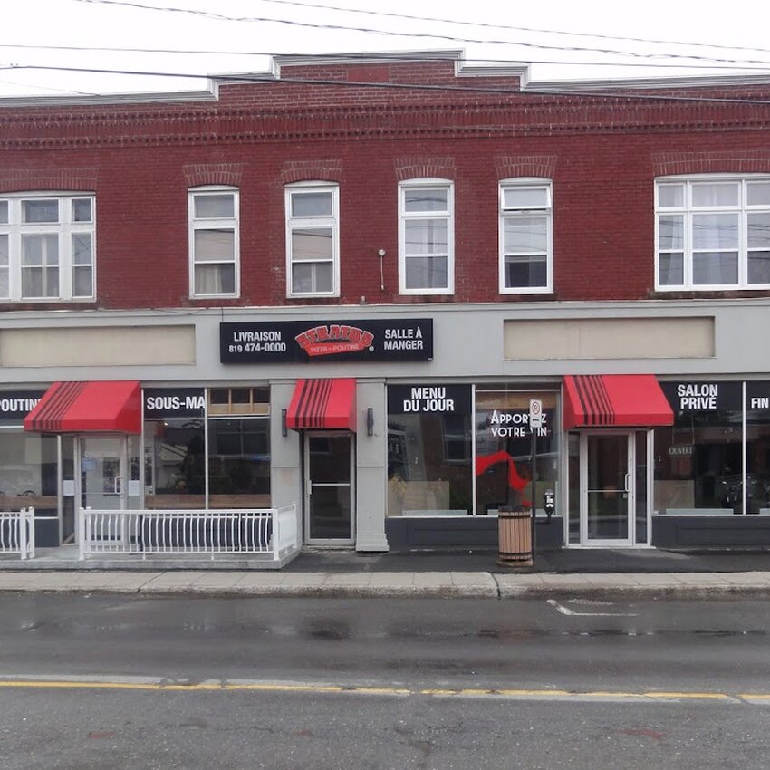 Stratos Pizzeria -  Restaurants Near: J2C4M9