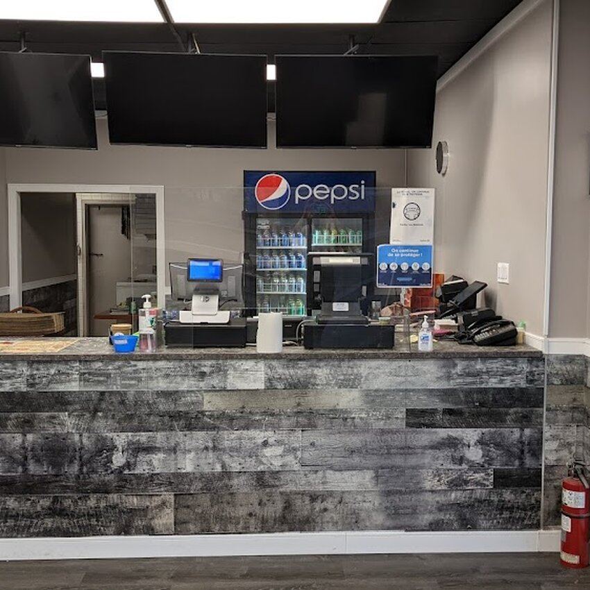 Champion Pizza - Restaurants pr&egrave;s de: J6E2K3