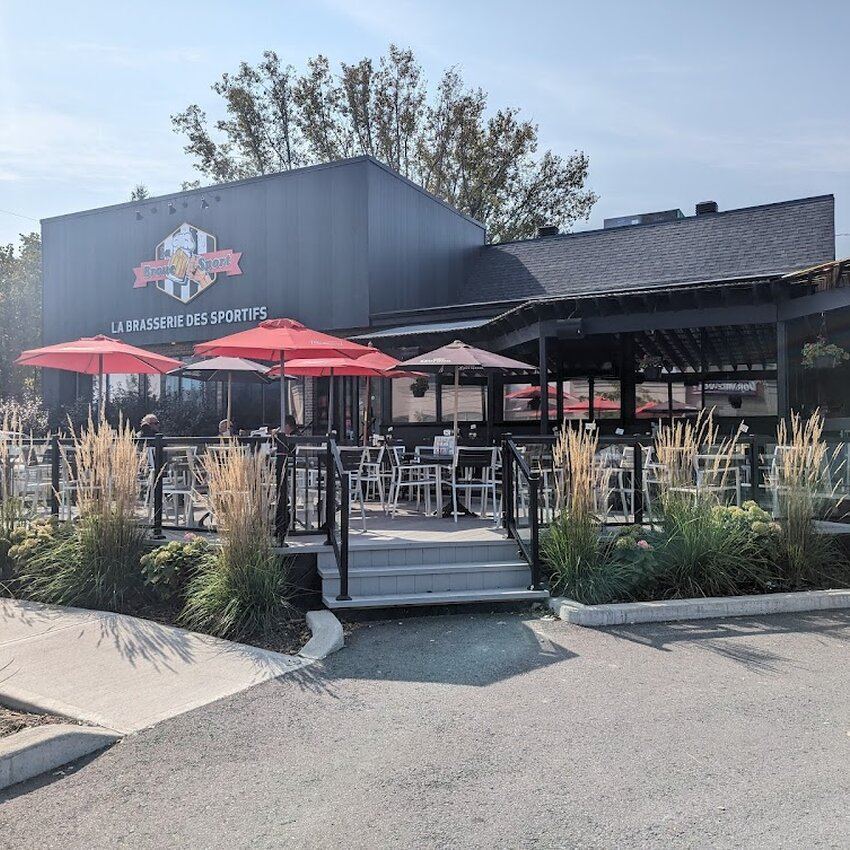 Brasserie La Broue Sport - Restaurants pr&egrave;s de: J6E2K3