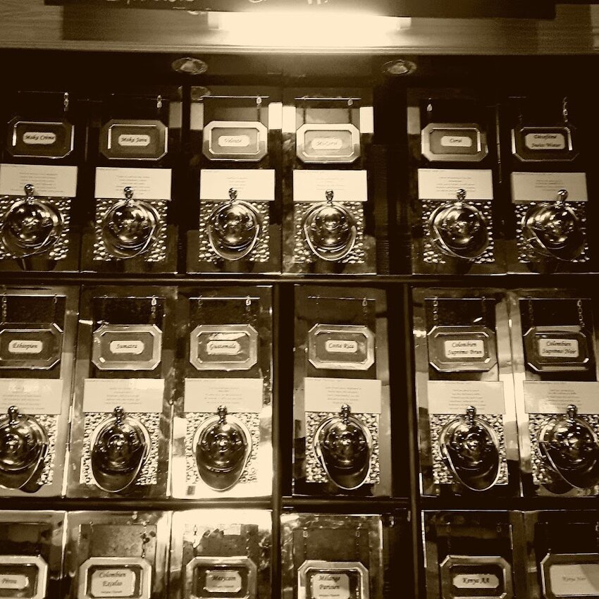 Caf&eacute; Monde Inc - Restaurants pr&egrave;s de: J7K3B4