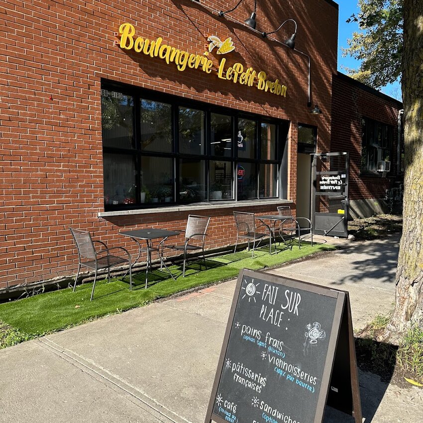 Boulangerie Le Petit Breton -  Restaurants Near: H2S2A7