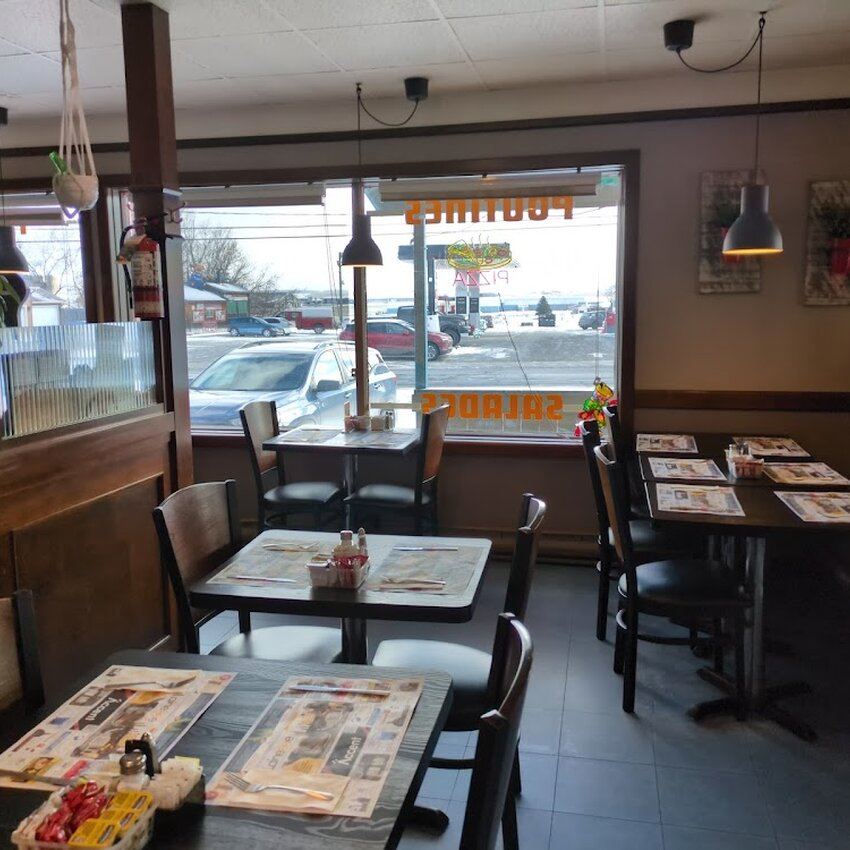 Le St-Albert restaurant Bar - Restaurants pr&egrave;s de: J0A1E0