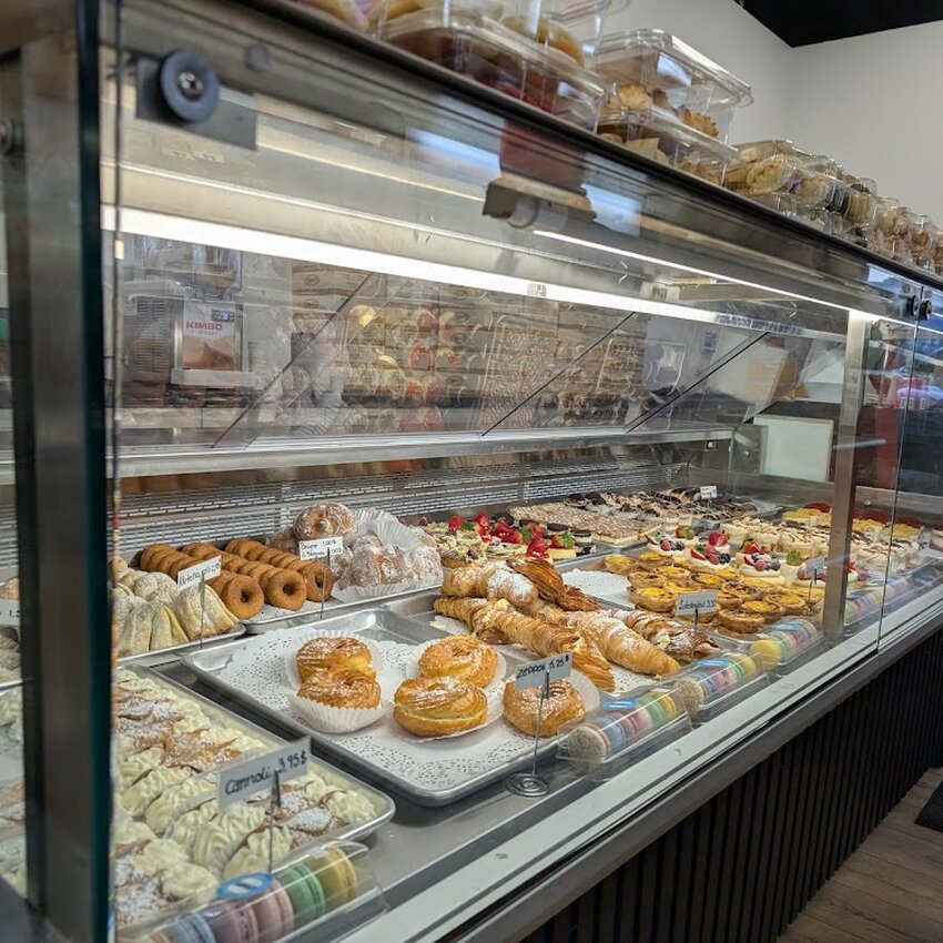 Les Delices Lafrenaie -  Restaurants Near: J3E1G2