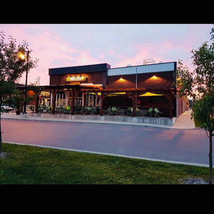 Caf&eacute; Bistro la Br&ucirc;lerie - Restaurants pr&egrave;s de: G6B1B5