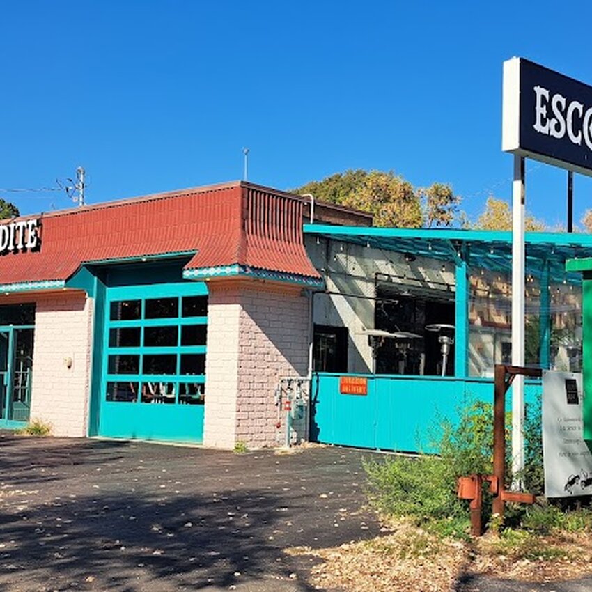 Escondite - Restaurants pr&egrave;s de: J6A2T6