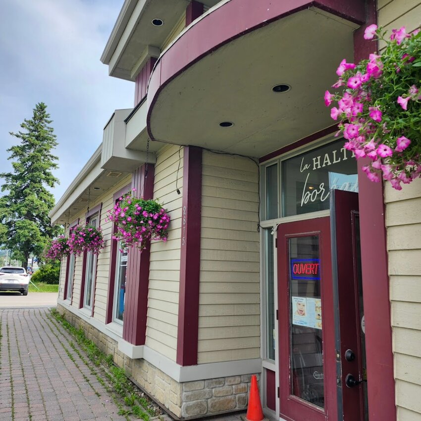 La Halte Bor&eacute;ale - Caf&eacute; & Boutique Restaurant