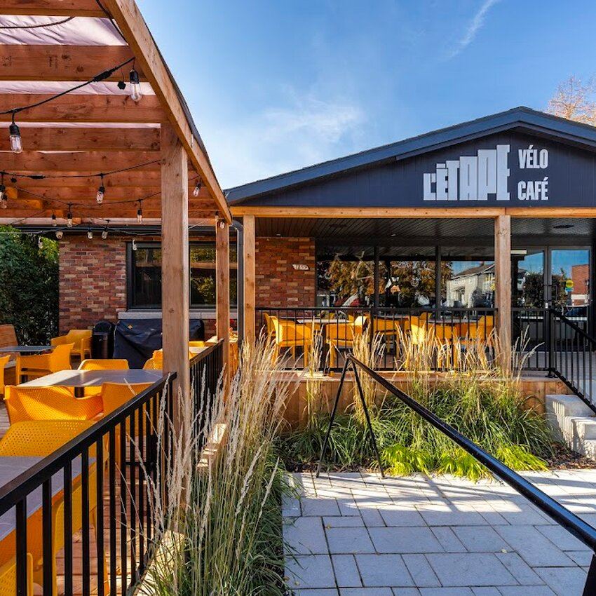 L'&Eacute;tape V&eacute;lo Caf&eacute; -  Restaurants Near: J3V3P8