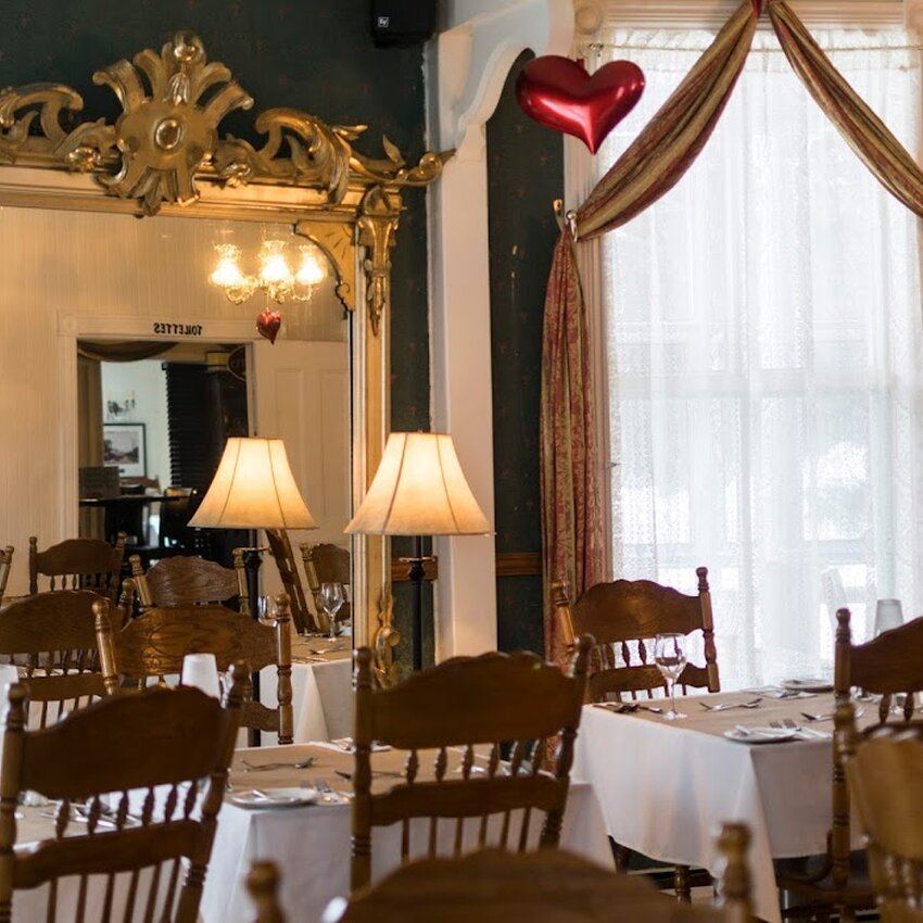 Restaurant La Tour du Lac -  Restaurants Near: J8C2A5