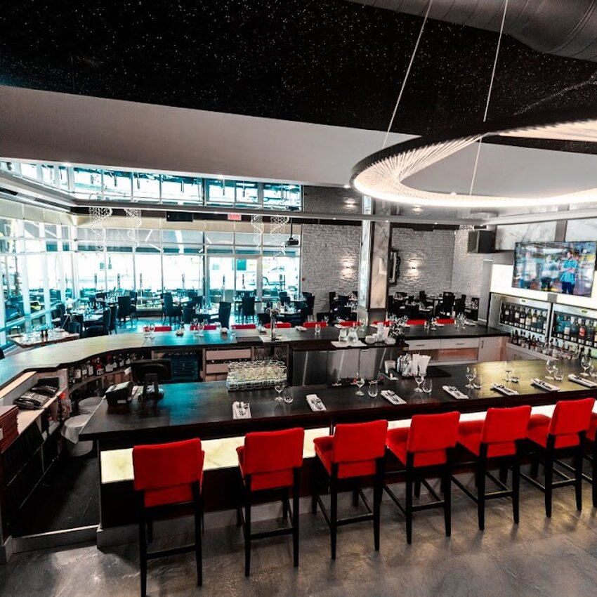 Novello - Restaurants pr&egrave;s de: J4B6B6