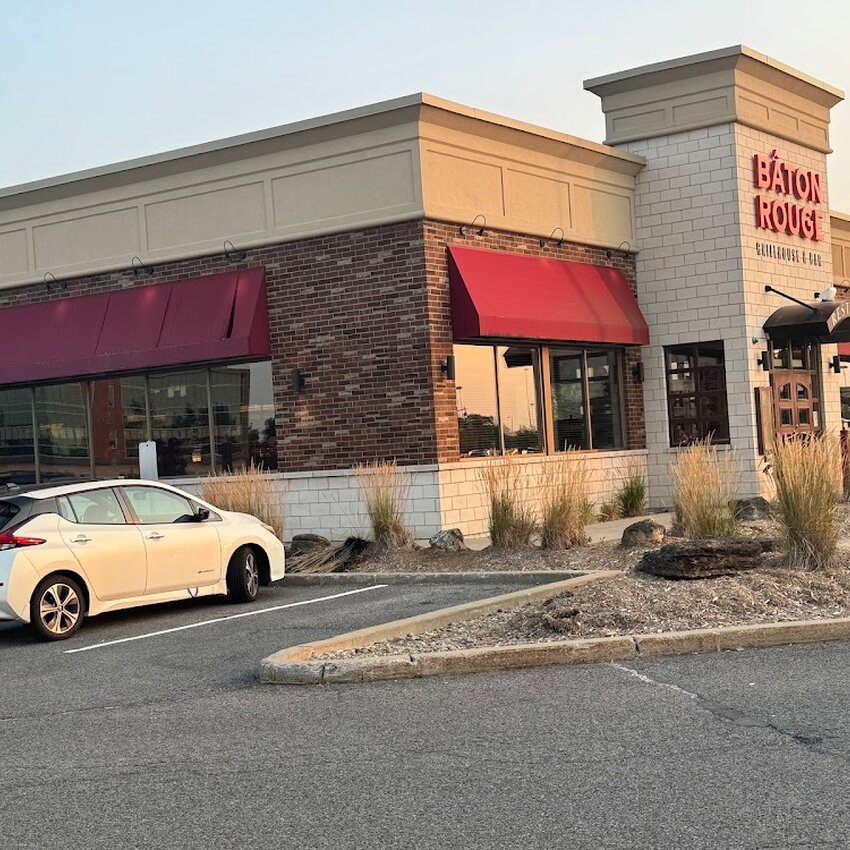 B&acirc;ton Rouge Grillhouse & Bar - Restaurants pr&egrave;s de: J5B2E5