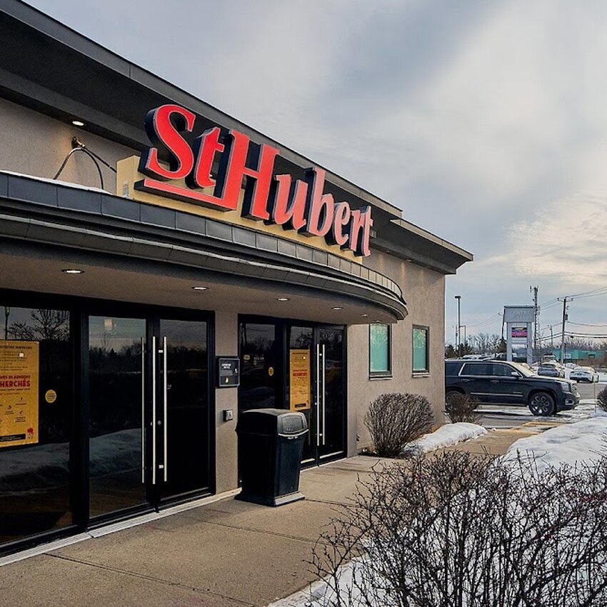 R&ocirc;tisserie St-Hubert Restaurant