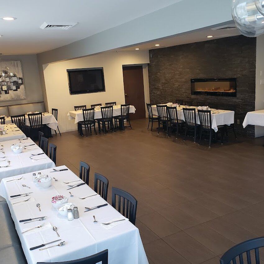 L'Impact - Saint-Hubert Restaurants