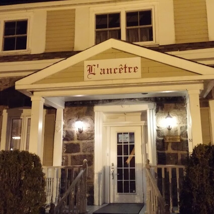 L'Anc&ecirc;tre - Saint-Hubert Restaurants