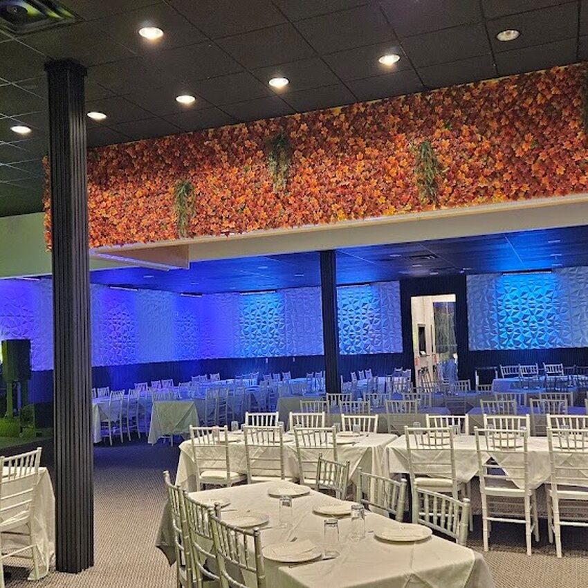 Cheval Royal - Restaurants pr&egrave;s de: H7N2A3