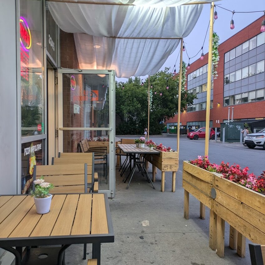 La Crosta - Restaurants pr&egrave;s de: H2A1A6