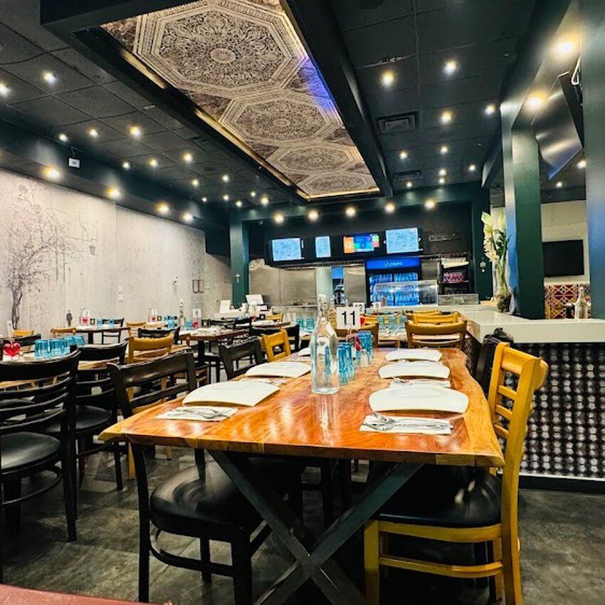 Khao peeyo - Restaurants pr&egrave;s de: H4N1C8