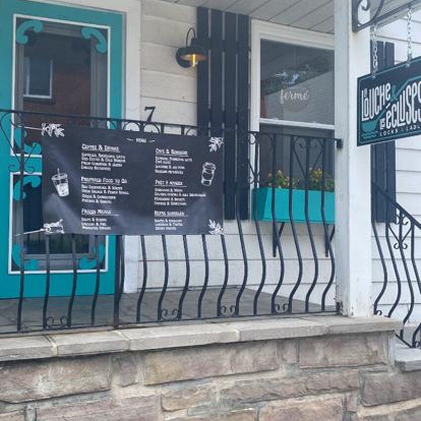 Cafe La Louche et Les Ecluses / Locks & Ladle Cafe Bistro -  Restaurants Near: J7V3E7