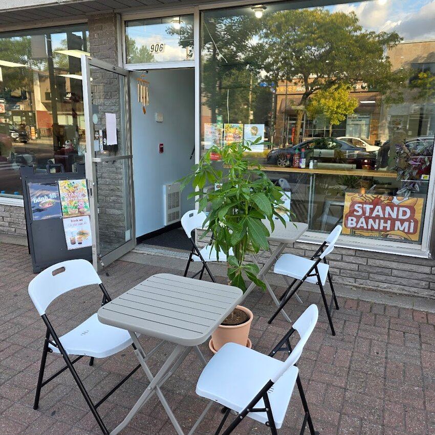 Comptoir Stand Banh Mi PT & &Eacute;picerie - Restaurants pr&egrave;s de: H4L3M9