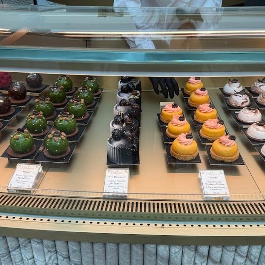 Delys&eacute;es - Restaurants pr&egrave;s de: H4P2N2