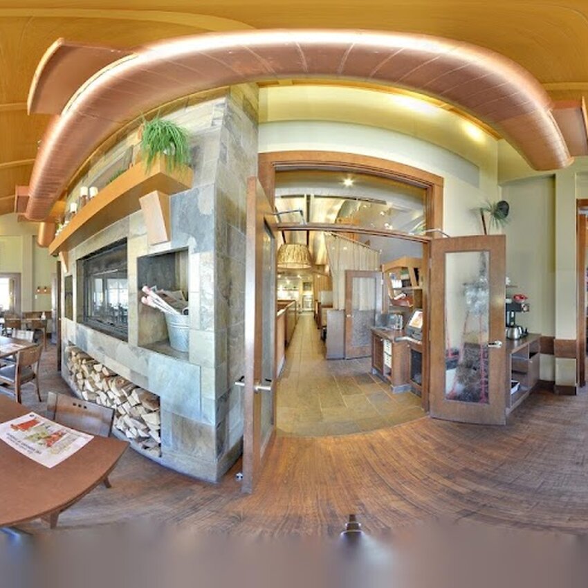 R&ocirc;tisserie St-Hubert - Restaurants pr&egrave;s de: J8C2A5