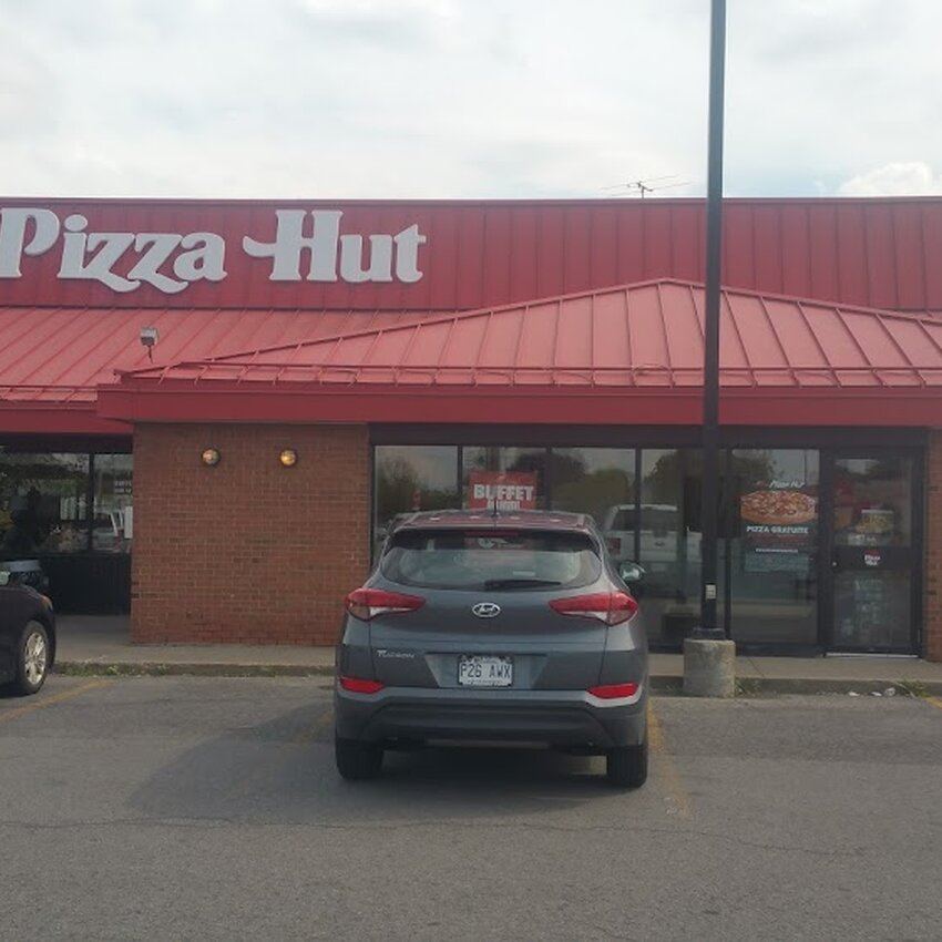 Pizza Hut - Restaurants pr&egrave;s de: J4Y0L3