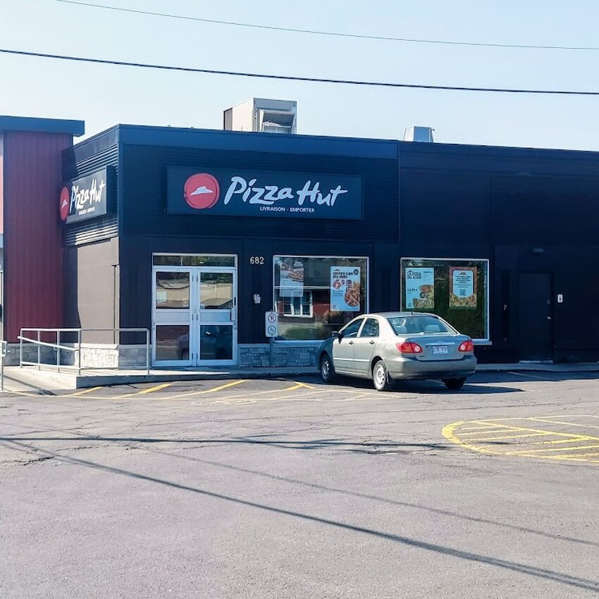 Pizza Hut - Restaurants pr&egrave;s de: J2W1C7